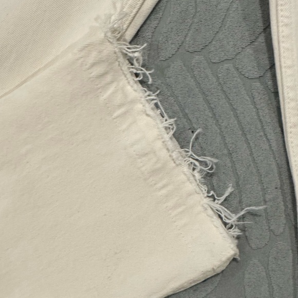 Re/Done Button Fly Creamy White Jeans Raw Bottom Womens Size 27 Tall - Picture 2 of 7
